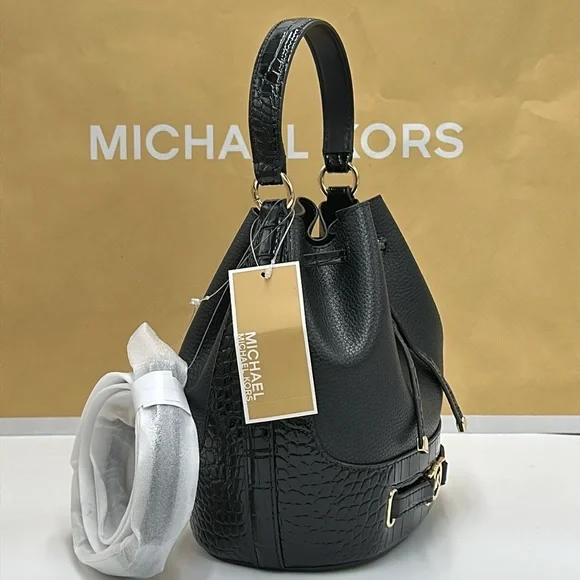 MICHAEL KORS 
Reed Medium Pebbled Leather Belted Bucket Messenger Satchel Crossb - Picture 6 of 14